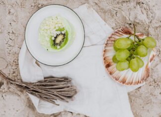 Semifreddo pistacjowe: włoski deser mrożony bez maszyny do lodów Semifreddo pistacjowe: włoski deser mrożony bez maszyny do lodów